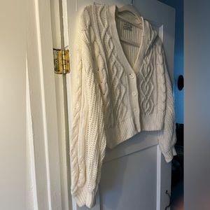 Perfect condition UO cardigan